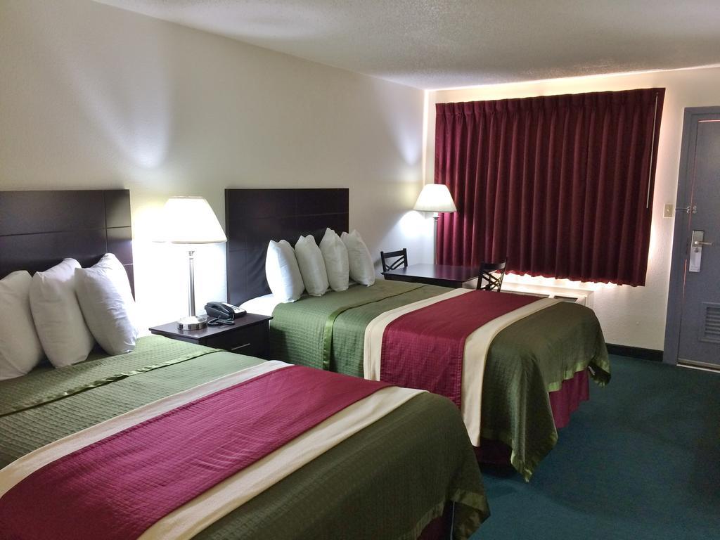 Travel Inn & Suites Atlanta Texas 외부 사진